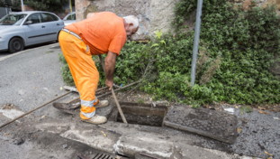 Sos tombini ostruiti, piano per stapparne mille. È già corsa contro il tempo