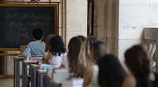 Faziosità e indottrinamento, messaggio-comizio del prof: la denuncia di uno studente