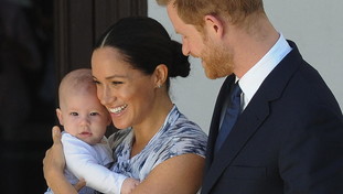 Re Carlo incontra Harry e Meghan: cosa si sono detti a Buckingham Palace