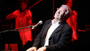 Addio a Peppino Di Capri, aveva 87 anni. Un protagonista della musica italiana