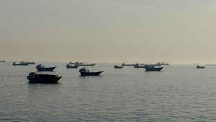 Iran blocca Hormuz dopo gli attacchi Usa: ma Washington svela il bluff sullo Stretto
