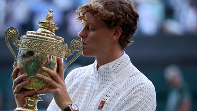 Il bis di Wimbledon che lo mette tra i giganti: Sinner piega Zverev ed entra nell'Olimpo