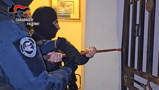 Palermo, pizzi e intimidazioni mafiose. Arrestata la banda del Kalashnikov