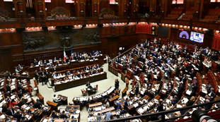 Legge elettorale, bocciato l&rsquo;emendamento sulle preferenze. &Egrave; caccia ai trentuno franchi tiratori
