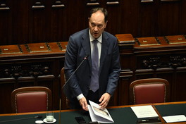 Legge elettorale, la solita opposizione chiede le dimissioni . Ciriani: Avanti a testa alta
