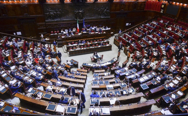 Legge elettorale, ok della Camera con 217 voti, il testo va al Senato