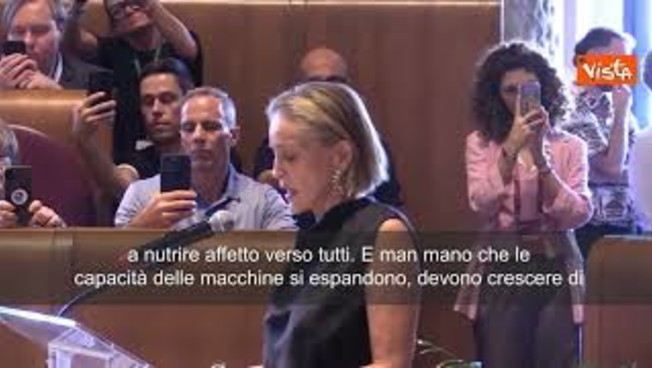 sharon stone ad assemblea nobel a roma dignit224 umana non 232 algoritmo perseguire bene comune da Iltempo.it sharon stone ad assemblea nobel a roma dignit224 umana non 232 algoritmo perseguire bene comune