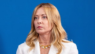 "Mi aggredisci? Mi difendo". Meloni: no risarcimenti a chi commette reati
