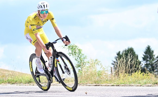 Pogacar sempre più padrone del Tour, vince anche la 14^ tappa