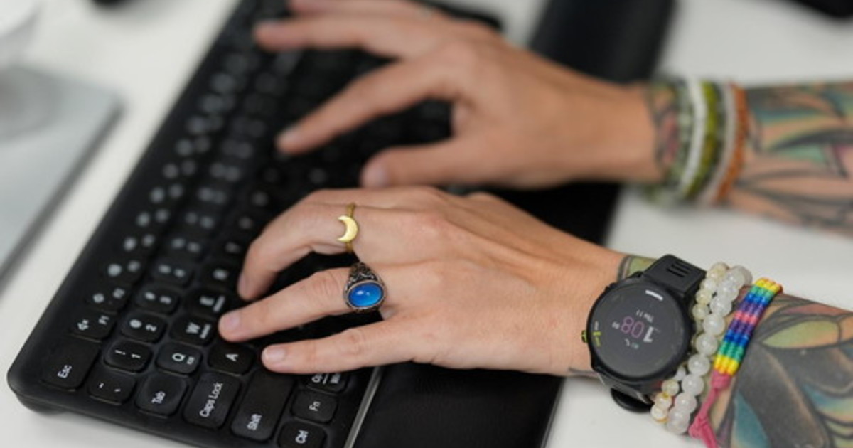 il tempo digitale perch233 le ore cambiano davanti a uno schermo da Iltempo.it il tempo digitale perch233 le ore cambiano davanti a uno schermo