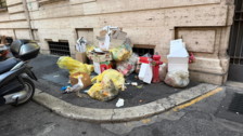 Salasso rifiuti, quest'anno la Tari aumenta ma la città è ancora sporca