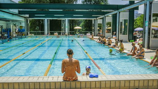 Giro di vite sulle piscine: intesa bipartisan a Montecitorio con 244 sì. C'è la stretta