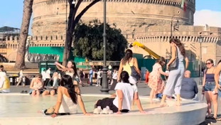Fontane come piscine, boom di sanzioni per i turisti