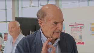 La sbroccata di Bersani: Fakir diventa “l'uomo ucciso” e il Pd ha già concluso il processo