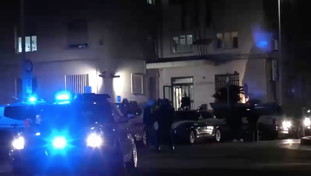 La Polizia arresta i banditi prima dell&rsquo;assalto al portavalori carico di lingotti d&rsquo;oro | <span style=color: rgb(153, 0, 0);>GUARDA</span>