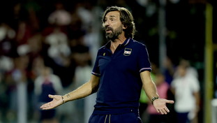 Sinistra contro  Pirlo: Non può fare il ct, cosa c'è dietro le accuse