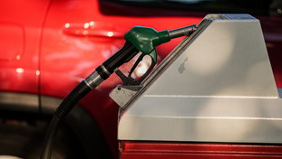 Prezzi benzina ancora in salita: il diesel self service tocca 2,184 euro al litro