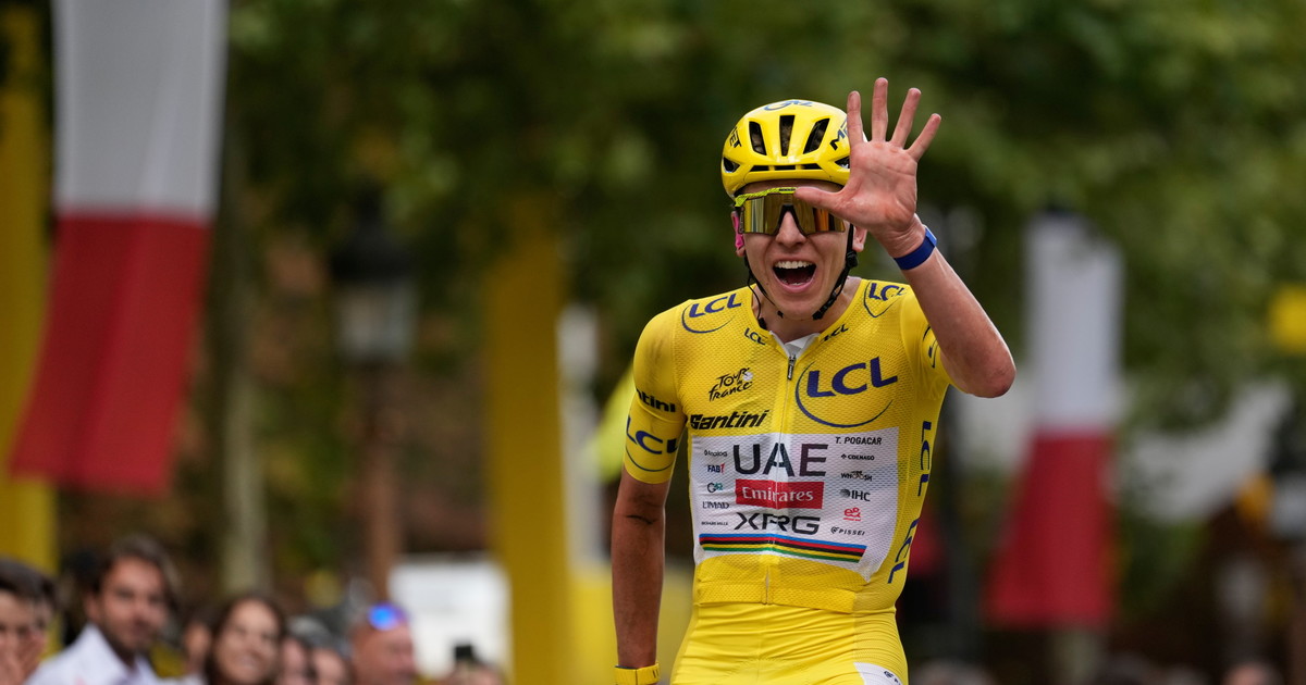trionfo giallo a parigi pogacar eguaglia il record delle leggende merckx e indurain da Iltempo.it trionfo giallo a parigi pogacar eguaglia il record delle leggende merckx e indurain