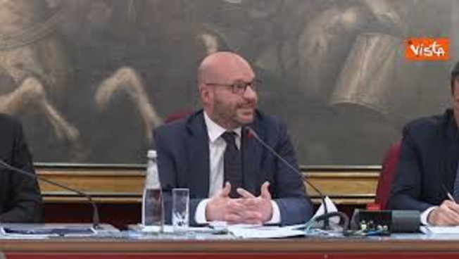 Lorenzo Fontana: Roggero non è candidabile, sulla grazia decide il Colle