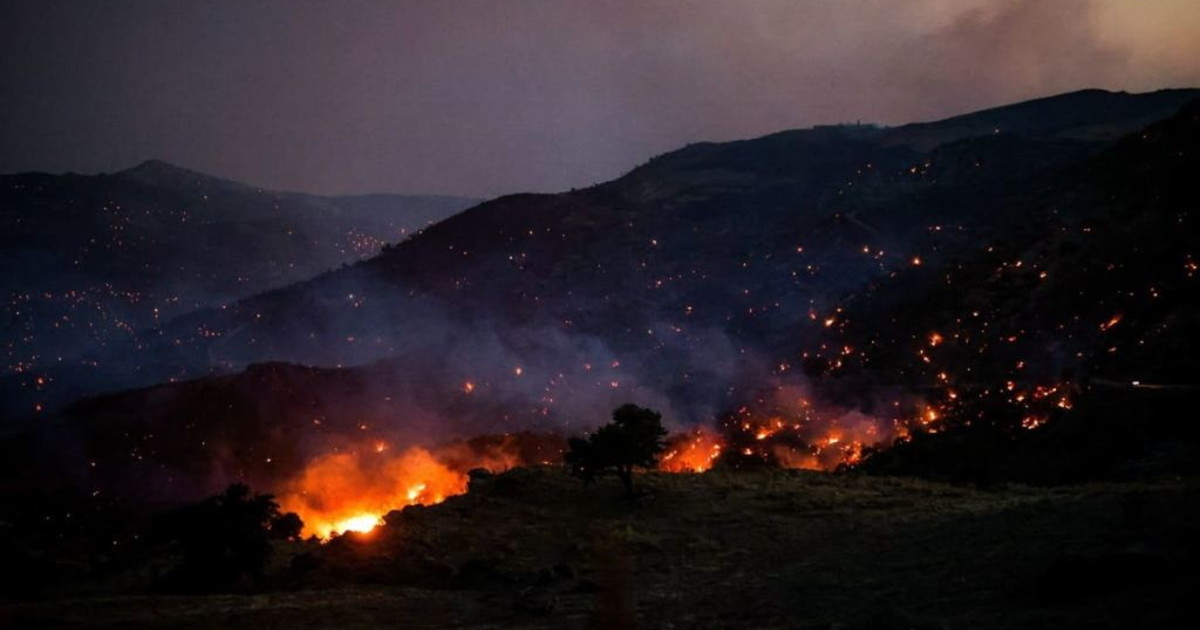 Grecia, situazione critica a Creta per gli incendi con 8 mila evacuati