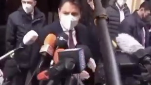 Grillo martella Conte: "Sblocchiamo un ricordo", cosa diceva Giuseppi nel 2022...