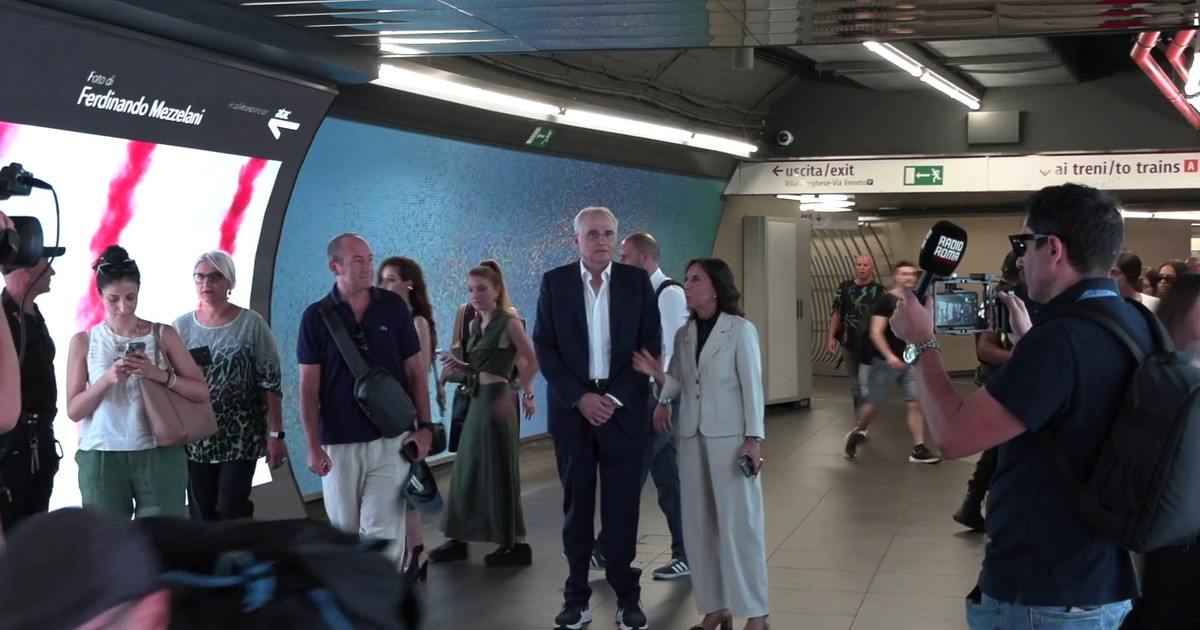 Sui treni Atac le foto dei campioni "Tra sport e trasporto"