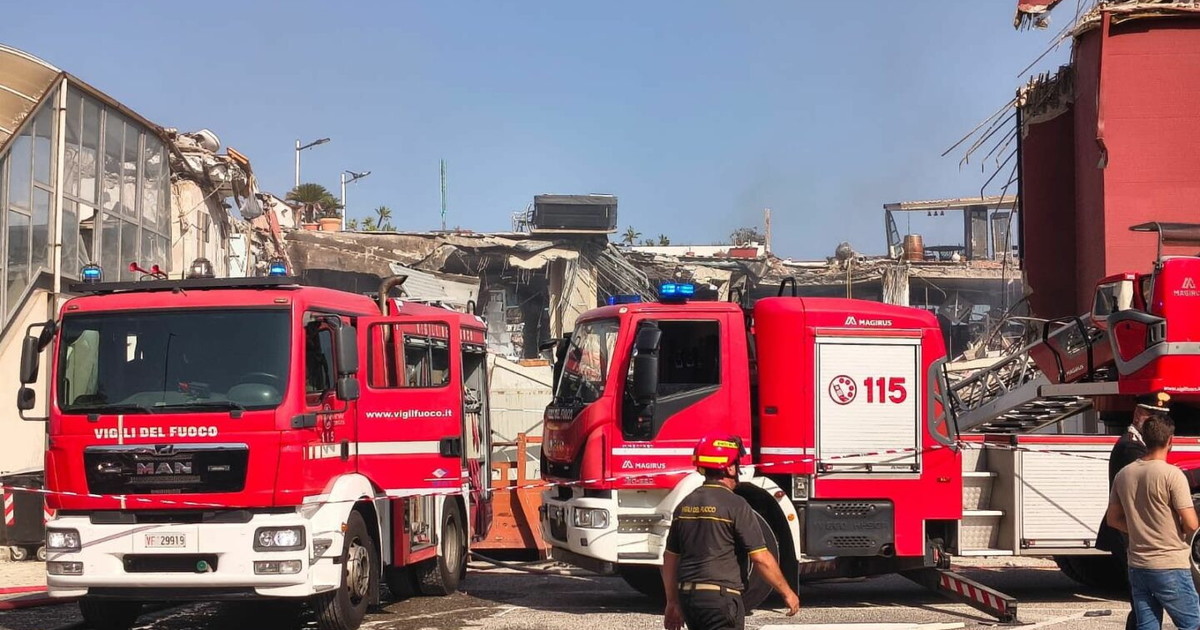 crolla palazzina a messina si cercano eventuali dispersi tra macerie da Iltempo.it crolla palazzina a messina si cercano eventuali dispersi tra macerie