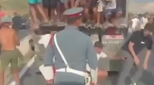 Ceuta, migranti dal Marocco. Caos e tensione fra le strade | VIDEO