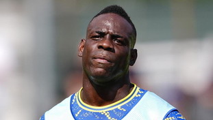 Balotelli fa impazzire la sinistra: Europa agli europei. Africa agli africani