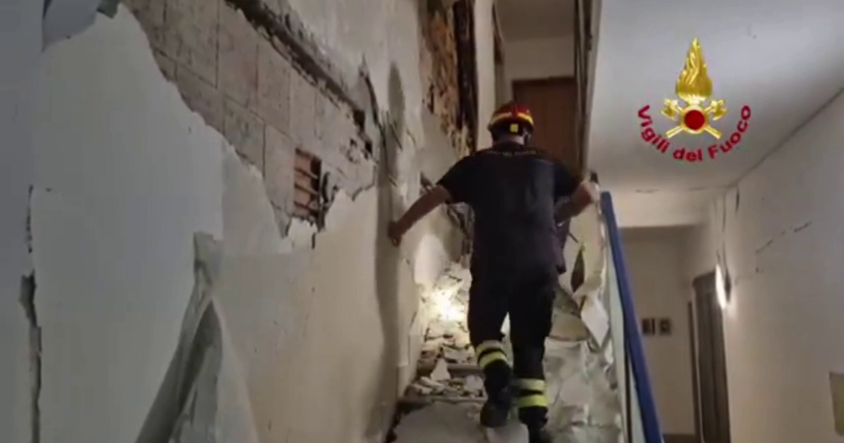 Terremoto Campi Flegrei, vigili del fuoco impegnati nelle verifiche tecniche