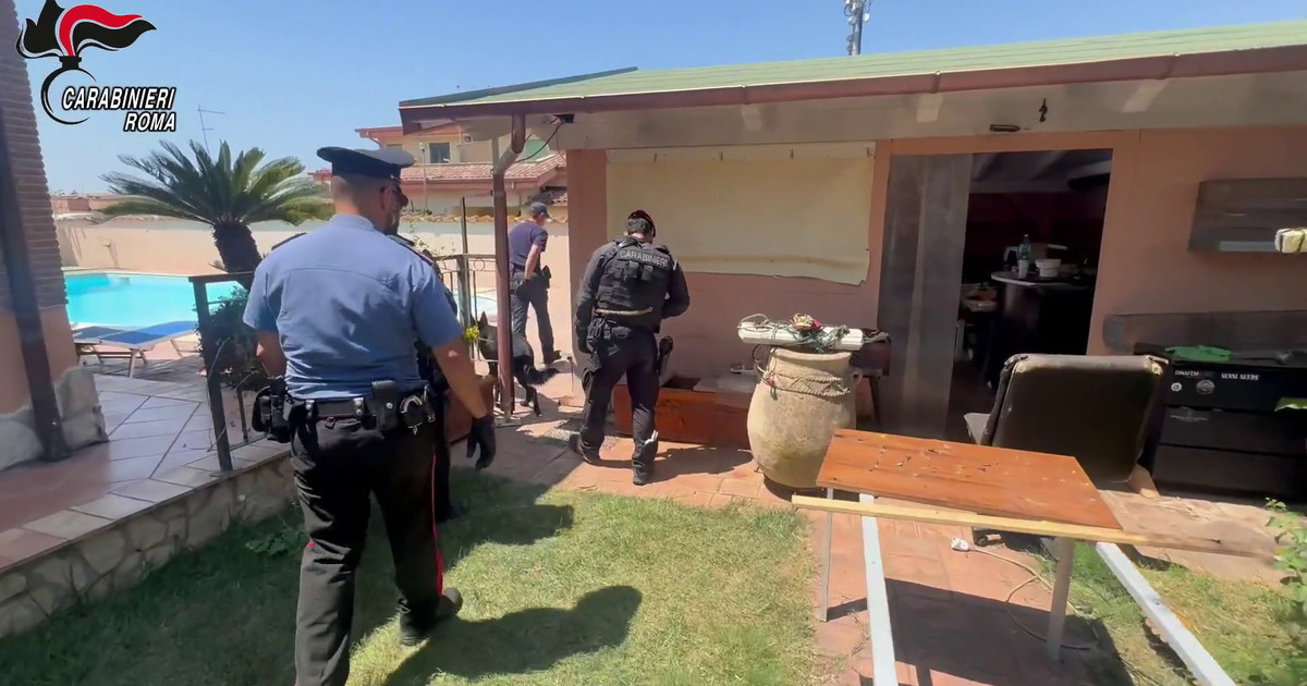 Maxi operazione sul litorale romano, 3 arresti e sequestro di armi e droga