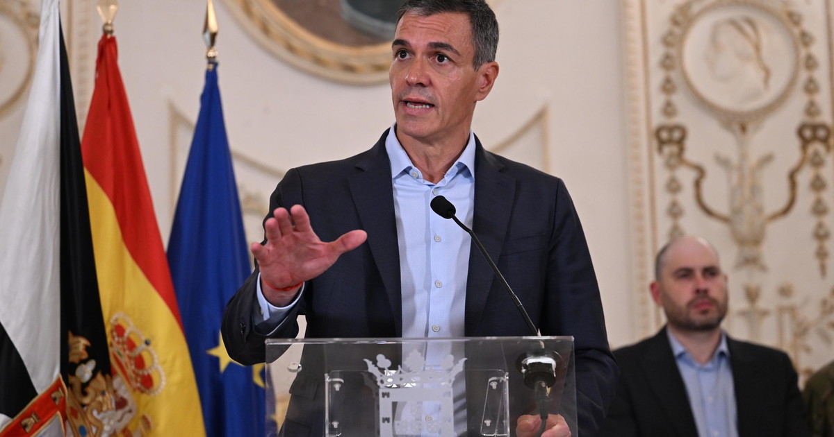sanchez meritato riposo dopo il disastro a ceuta va in vacanza a lanzarote da Iltempo.it sanchez meritato riposo dopo il disastro a ceuta va in vacanza a lanzarote