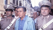 Legge Tortora, la sinistra si astiene. La figlia: «Finte motivazioni, ridicoli»
