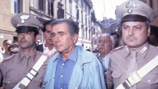 Legge Tortora, a sinistra si astiene La figlia: «Finte motivazioni, ridicoli»