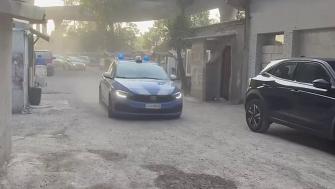 Blitz tra Napoli e Gioia Tauro, un arresto e 23 denunce