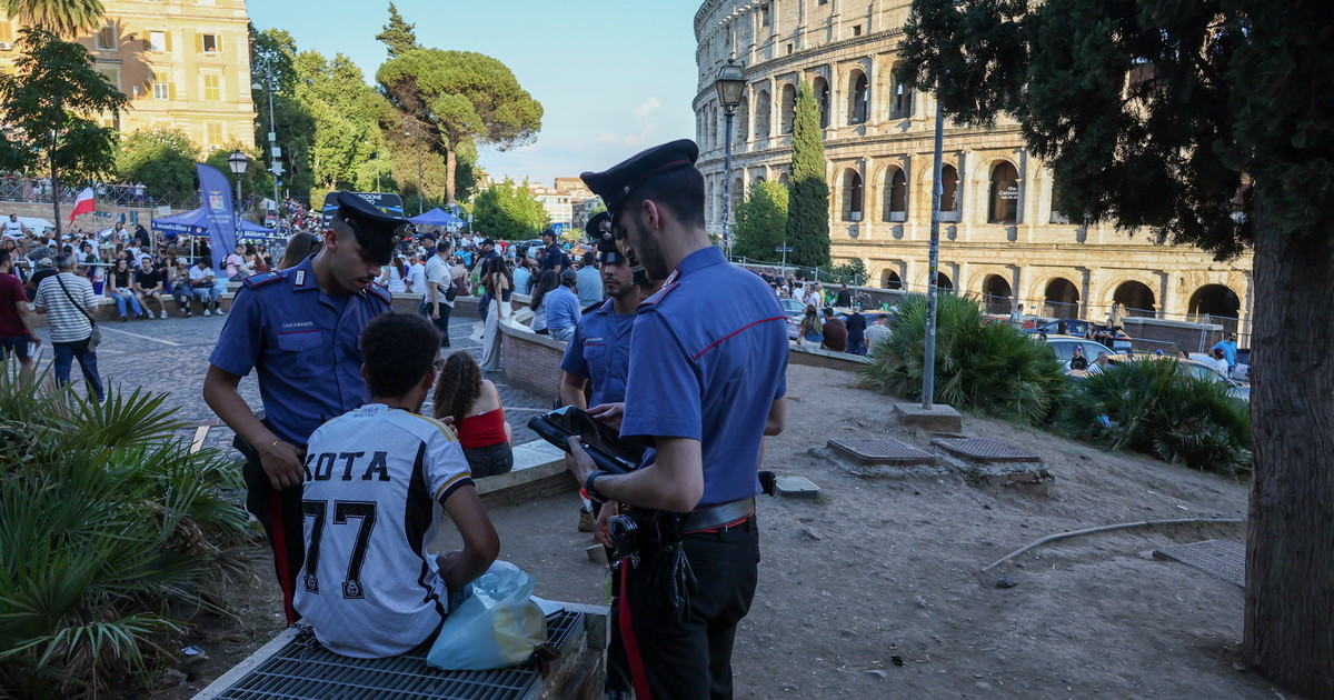 centro storico di roma blindato contro i maranza retata anti rapina 4 arresti e 2 denunce da Iltempo.it centro storico di roma blindato contro i maranza retata anti rapina 4 arresti e 2 denunce