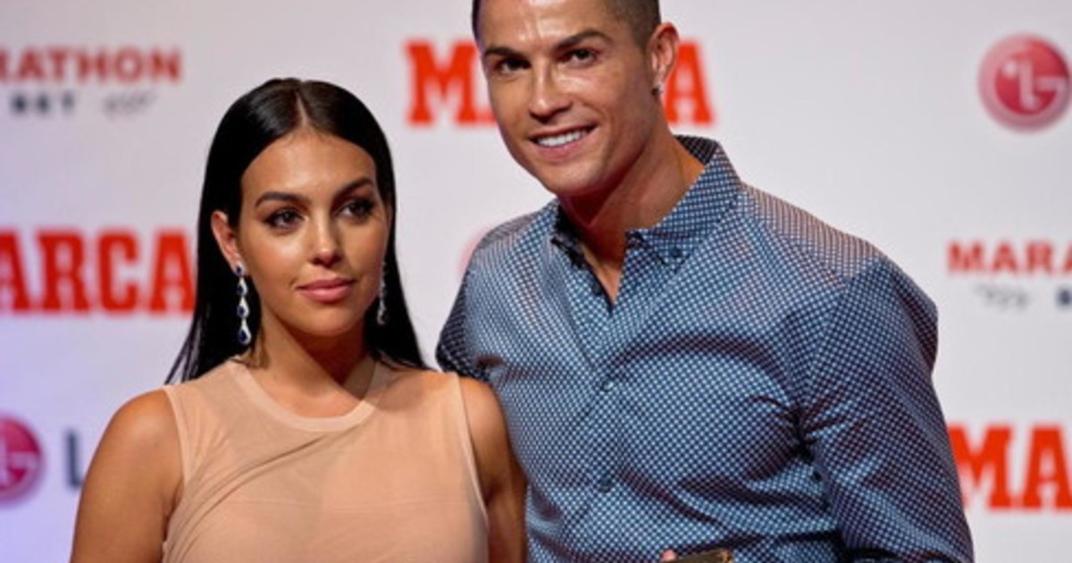 ronaldo e georgina la foto che conferma il matrimonio segreto da Iltempo.it ronaldo e georgina la foto che conferma il matrimonio segreto