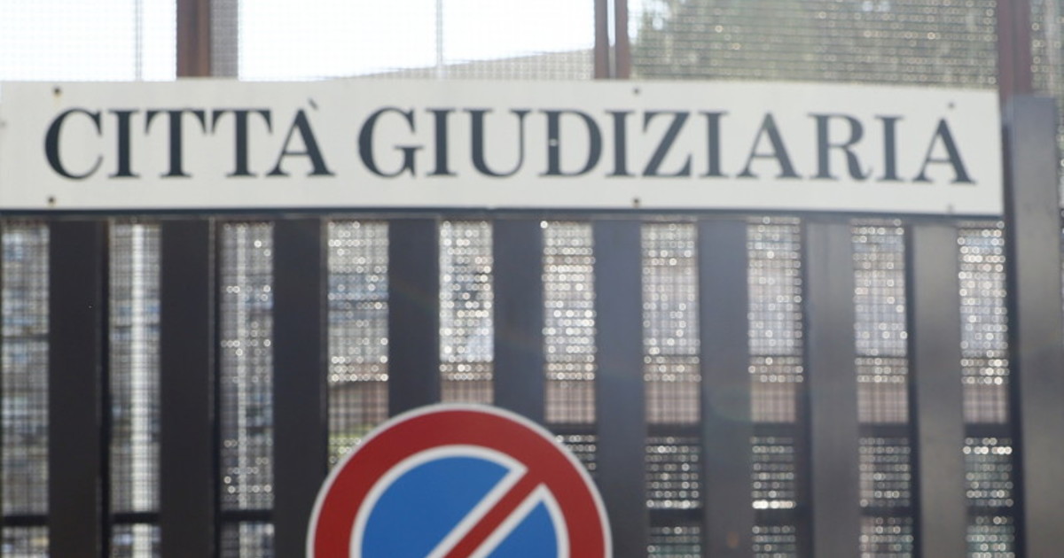 ammazzo tuo figlio l inchiesta sul racket delle occupazioni aggressioni e minacce da Iltempo.it ammazzo tuo figlio l inchiesta sul racket delle occupazioni aggressioni e minacce
