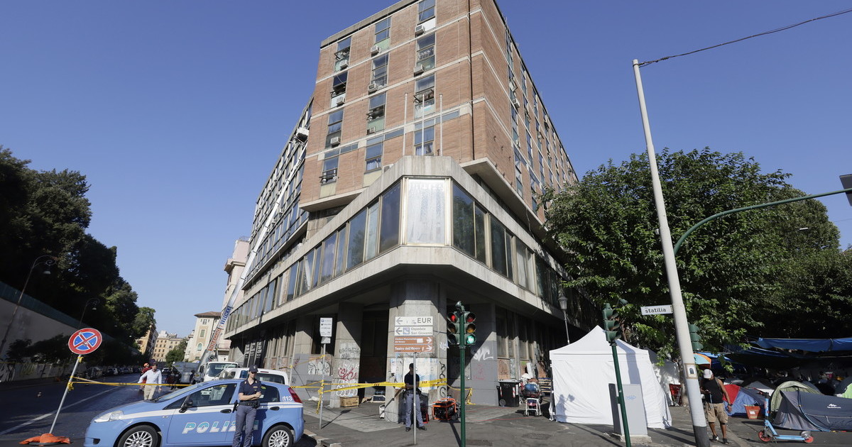 Spin Time, gli ex abusivi in albergo ci costeranno tre milioni