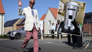 Farage torna in Parlamento, quelle strane elezioni contro mr Spazzatura