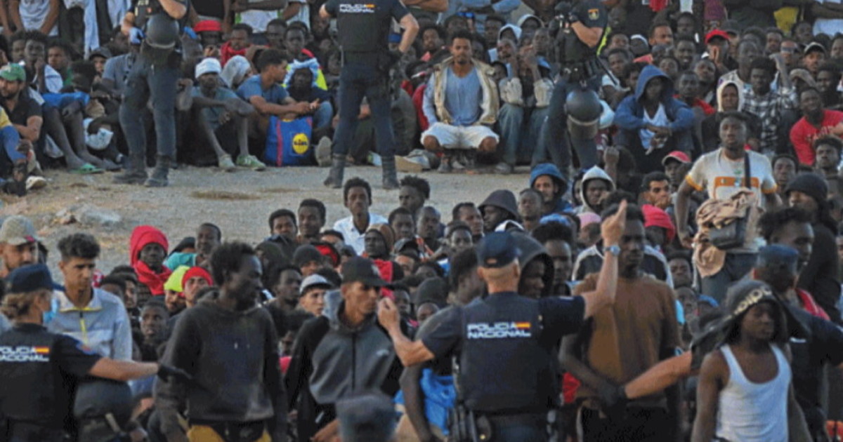 sbarchi e immigrazione italia batte spagna allerta massima a ceuta da Iltempo.it sbarchi e immigrazione italia batte spagna allerta massima a ceuta