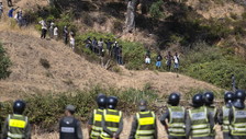 Ceuta, l'assalto annunciato: scontri tra i migranti e l'esercito marocchino