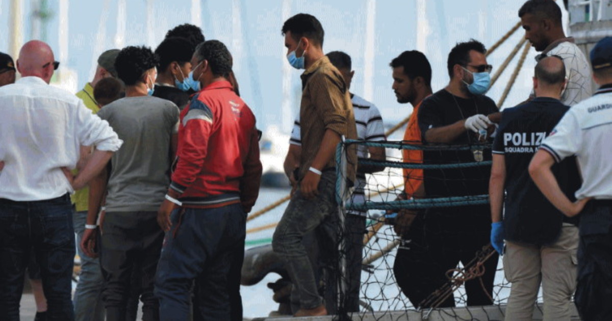 L'ultimo trucco dei giudici per non far rimpatriare i migranti irregolari