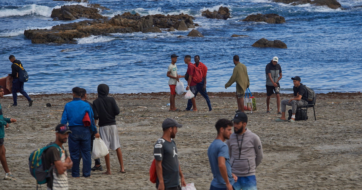 ceuta la mafia fa da sponda ai migranti per attraversa gibilterra fino a 9mila euro da Iltempo.it ceuta la mafia fa da sponda ai migranti per attraversa gibilterra fino a 9mila euro
