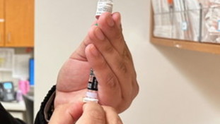 Bambina morta per difterite, inchiesta sui genitori. Positivo anche il cuginetto