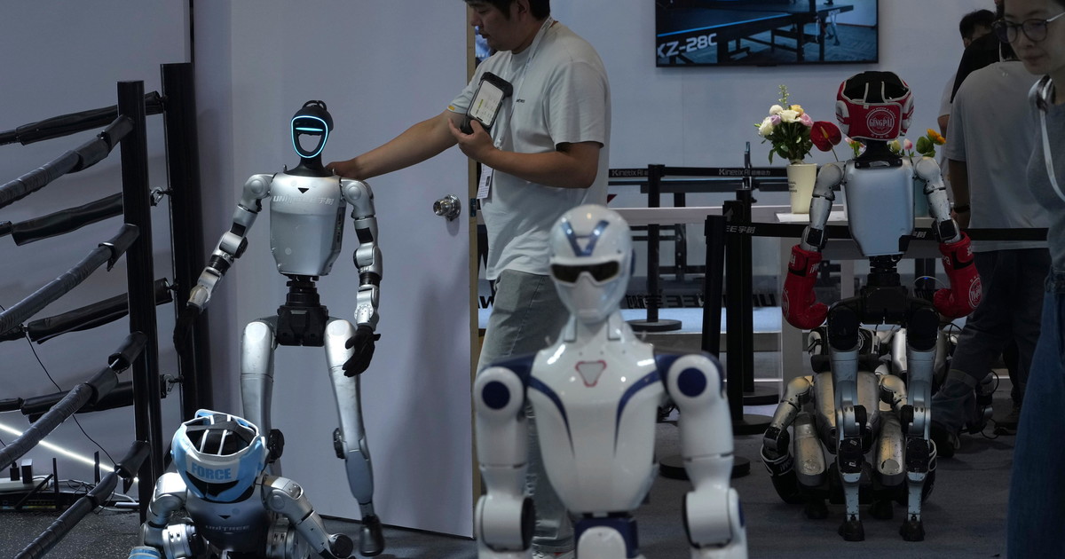 cina record per lighting il robot umanoide batte il risultato di bolt da Iltempo.it cina record per lighting il robot umanoide batte il risultato di bolt