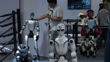 Cina, record per Lighting: il robot umanoide batte il risultato di Bolt