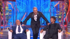 Ciao Darwin in replica leader in prima serata. Bene La Notte della Taranta