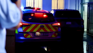 Accoltellato dal compagno della madre, 15enne ricoverato all'ospedale