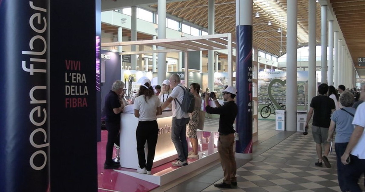 Dal lavoro alla domotica, Open Fiber racconta la fibra ottica al Meeting di Rimini